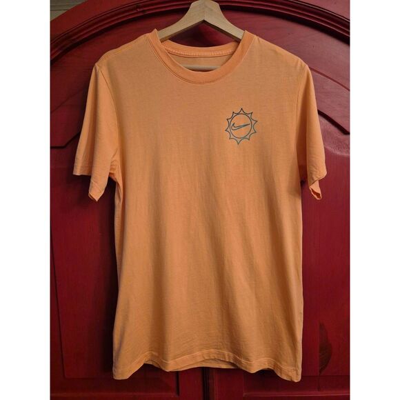 Nike Size Small The Nike Tee Orange Sun Beach Palm Trees Shirt Shirt Not a Spot - Picture 2 of 3